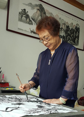 寫作讓生命綻放美麗 --李冬梅的文藝創作之路